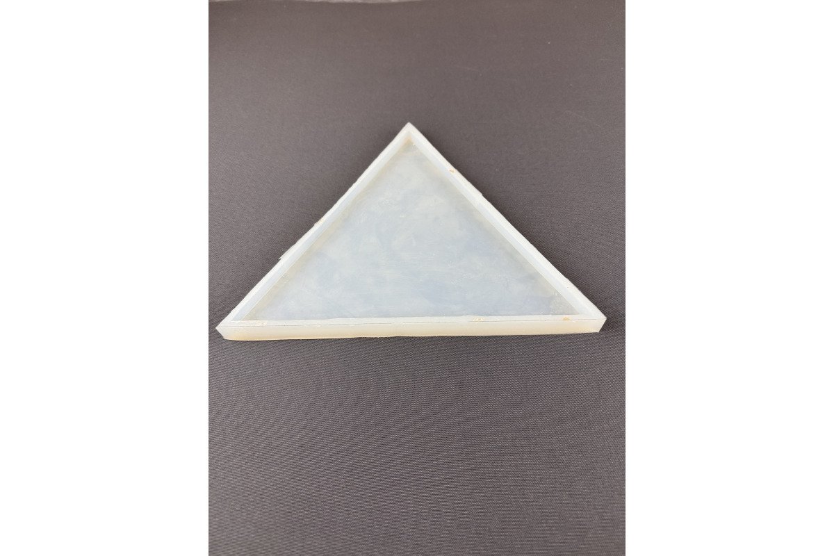 22.5 CM Üçgen Epoksi Kalıp